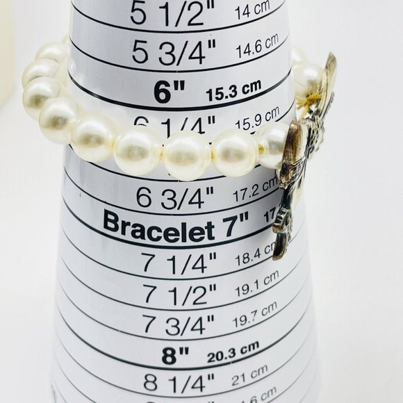 Faux Pearl Stretch Bracelet Silver Tone Bow Accent Classic Career Cosplay LARP - Picture 3 of 6